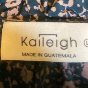 Kayleigh, navy blue and tan, extremely comfortable